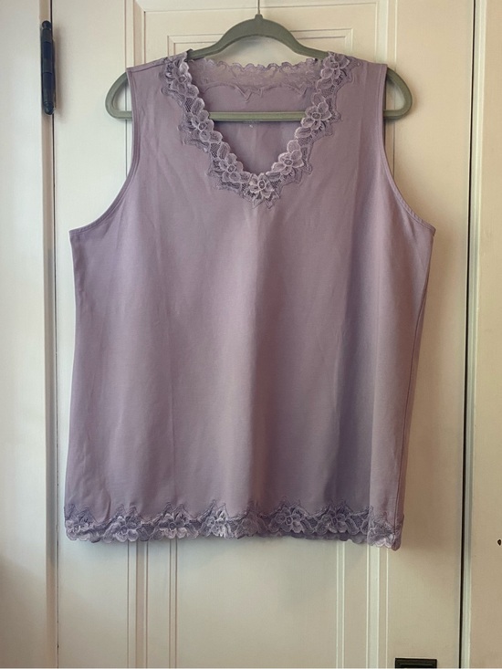 Coldwater Creek Tops - Coldwater Creek lilac purple lace trimmed tank base layer XL